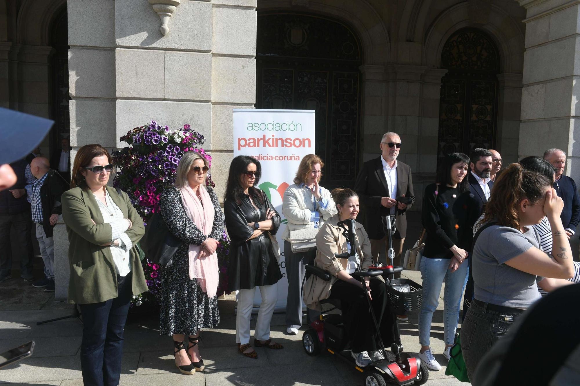 Lectura de un manifiesto en María Pita por el Día Mundial del Párkison