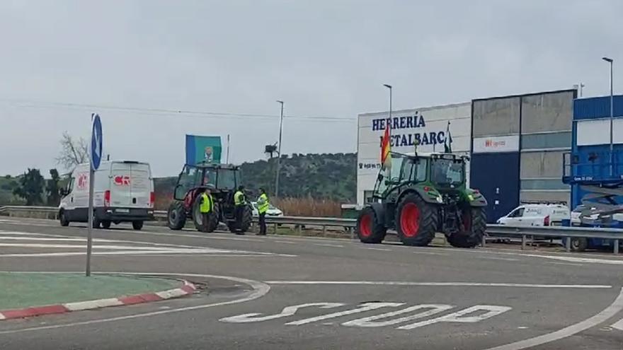 Vídeo | Discusión entre un agricultor al que han multado y la Guardia Civil