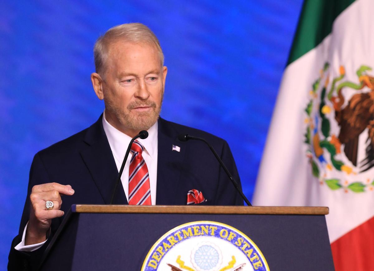 El embajador de EEUU en México, Ronald Johnson.