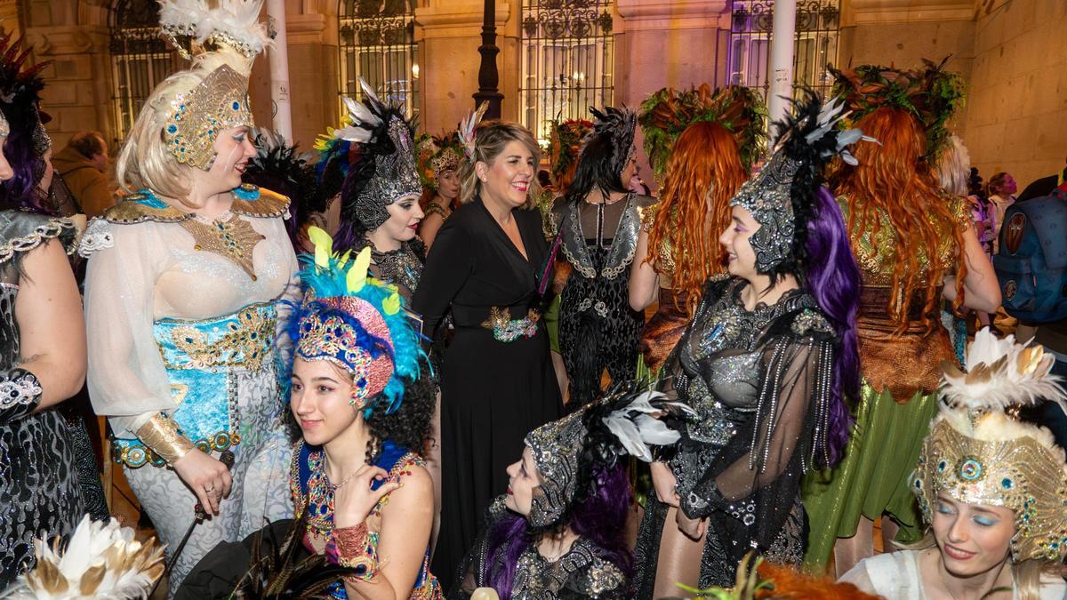 Para la alcaldesa de Cartagena, Noelia Arroyo, "la promoción anual de Cartagena ya no se puede concebir sin el Carnaval".