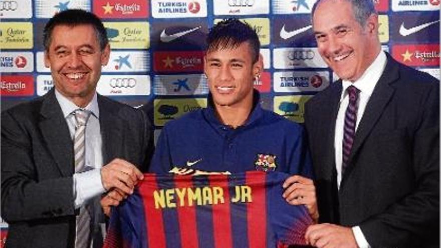 El fitxatge de Neymar continua generant maldecaps judicials al Barça.