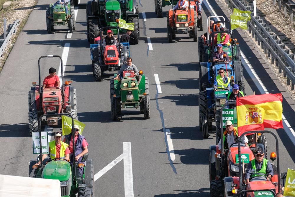 Tractorada en defensa del campo alicantino