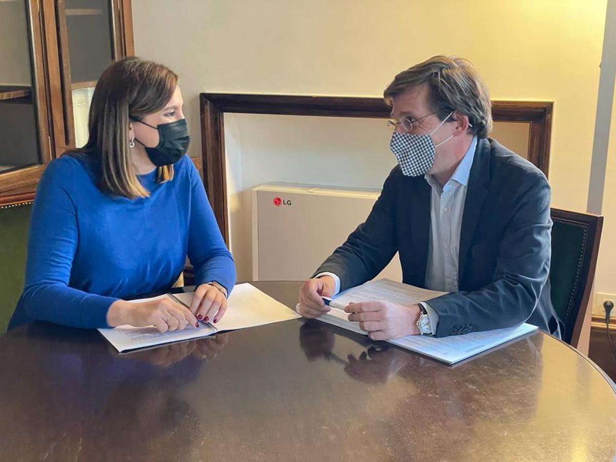 Maria José Catalá y Luis Martínez Almeida, en su reunión de hoy