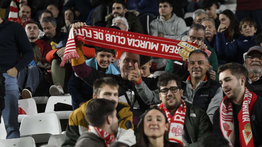 El Real Murcia lanza sus abonos para la segunda vuelta