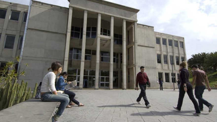 Imagen de archivo de la Escuela de Arquitectura de la ULPGC, en el campus de Tafira. | la provincia / dlp