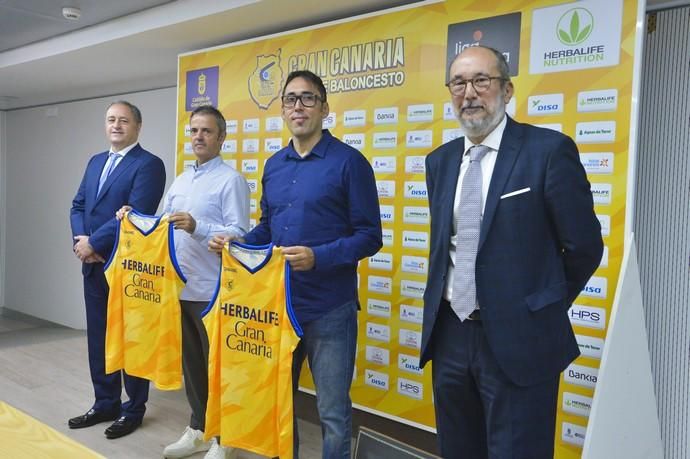 09-07-2020 LAS PALMAS DE GRAN CANARIA. Presentación oficial de Willy Villar y Porfi Fisac, nuevos director deportivo y entrenador del Herbalife Gran Canaria. Fotógrafo: ANDRES CRUZ  | 09/07/2020 | Fotógrafo: Andrés Cruz