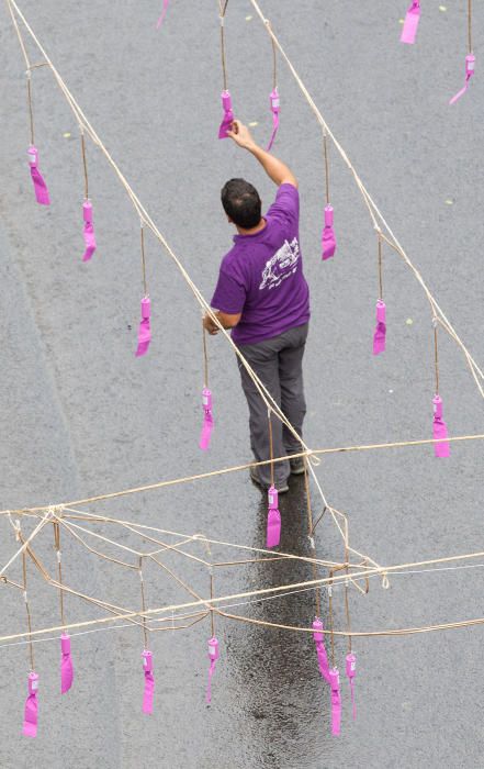 Primera mascletá de las Hogueras del 90 aniversario.