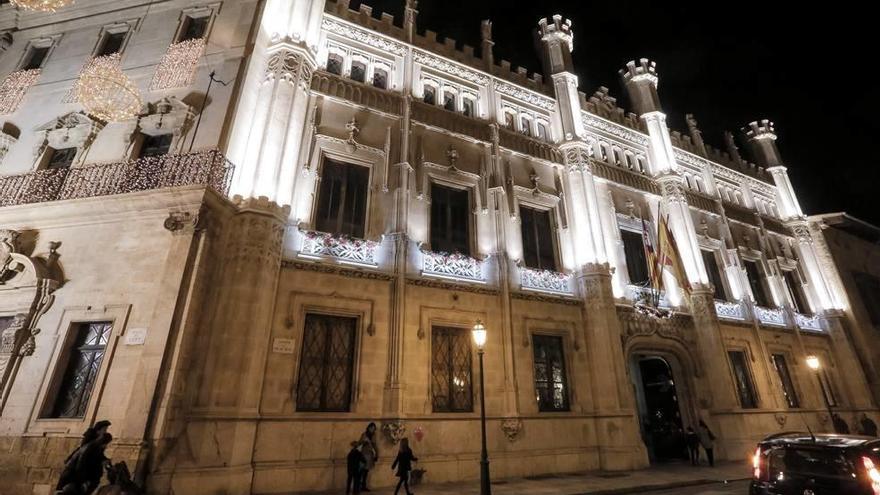 La sede del Consell enciende sus luces de Navidad