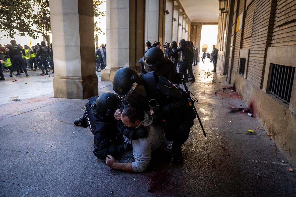 En imágenes | Los tractores vuelven a las calles de Zaragoza dos años después