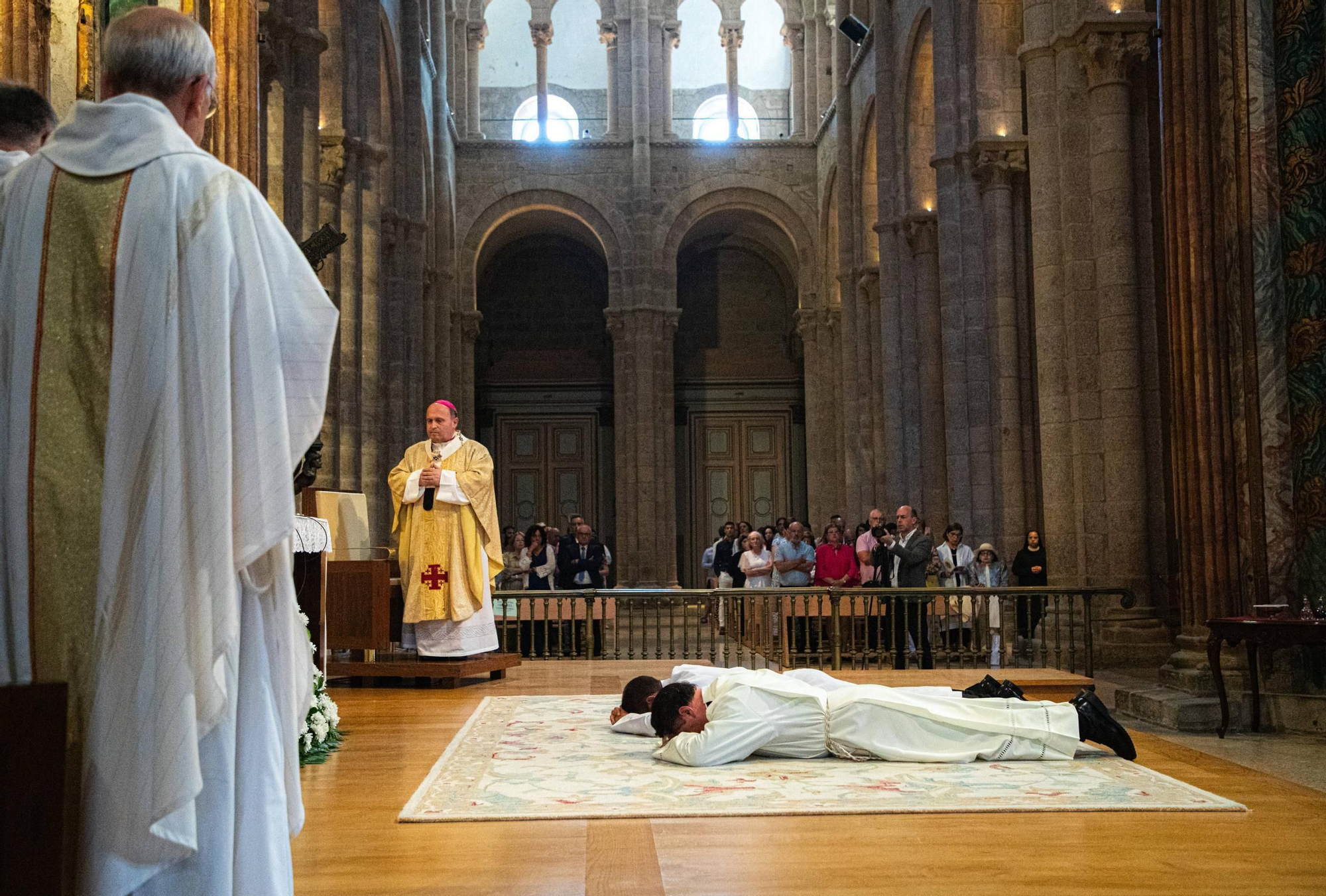 Ordenación de dos nuevos diáconos en la Catedral