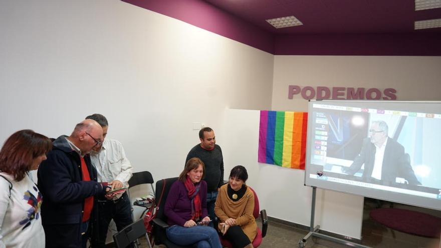 Ambiente en la sede de Unidas Podemos en Murcia