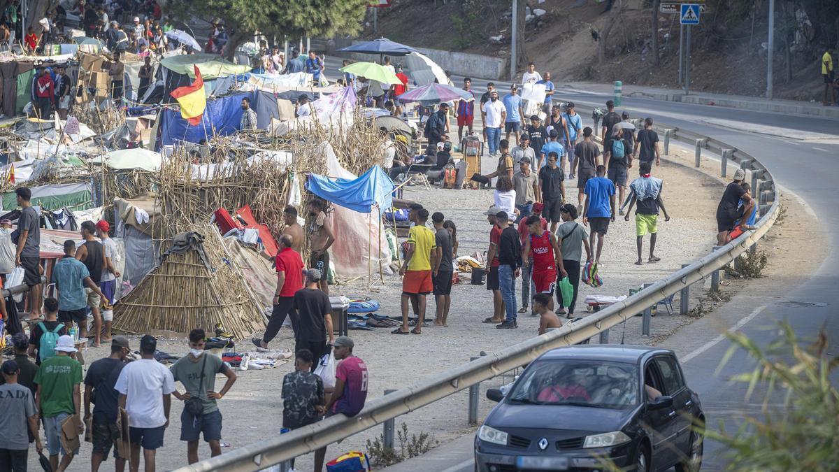 El Gobierno eleva sus dudas con Marruecos ante el envío de los primeros expedientes sobre menores