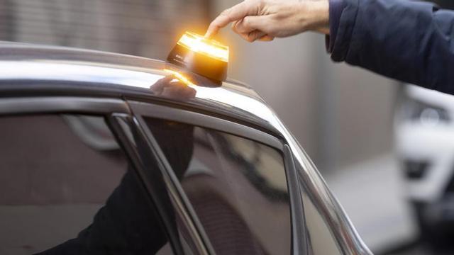Baliza V16 de emergencia para vehículos.