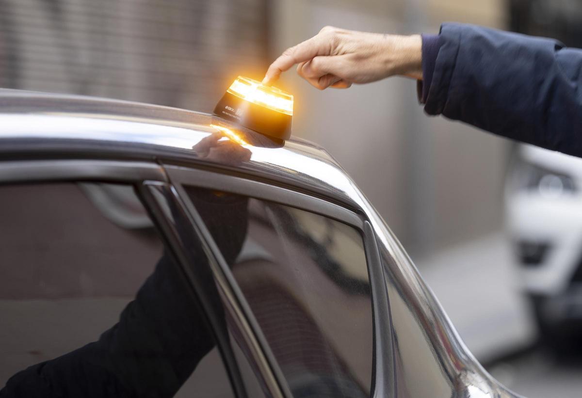 Baliza V16 de emergencia para vehículos