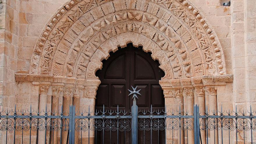 El reto visual en esta iglesia de Zamora: no lo busques si no quieres casarte