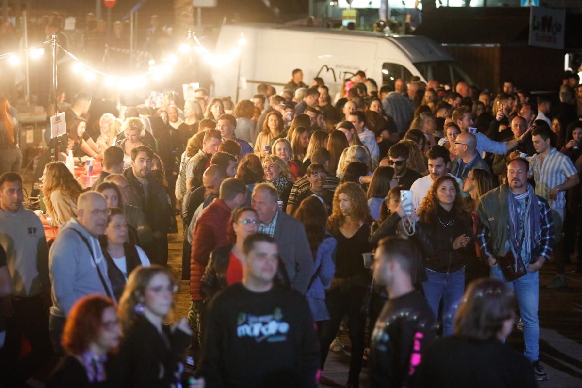 Sant Antoni baila con el regreso de la fiesta de La Movida