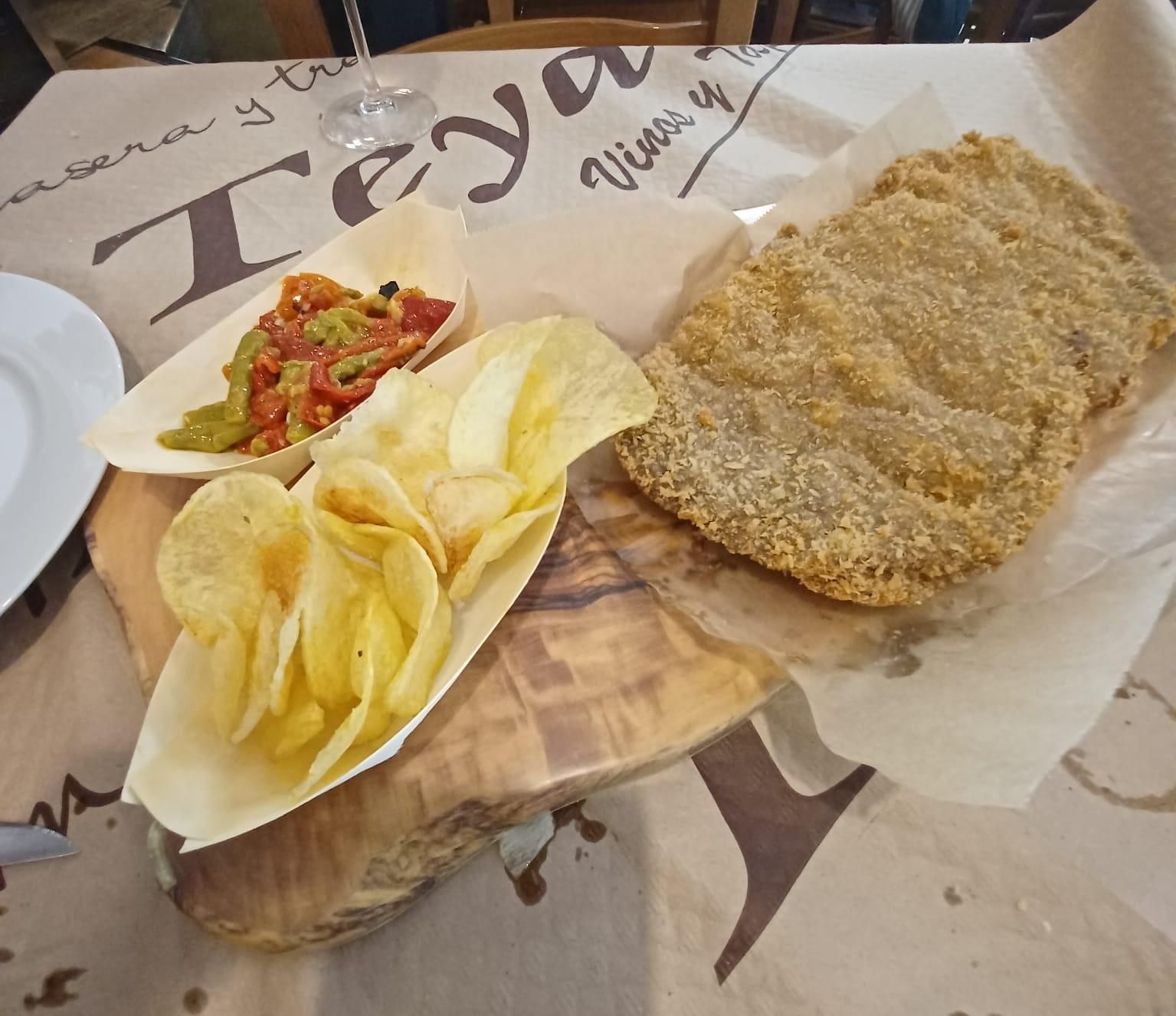 El Mejor Cachopo del Mundo arrasa en Siero: peregrinaje hasta la Pola para comprobar cómo sabe el campeón de 2023