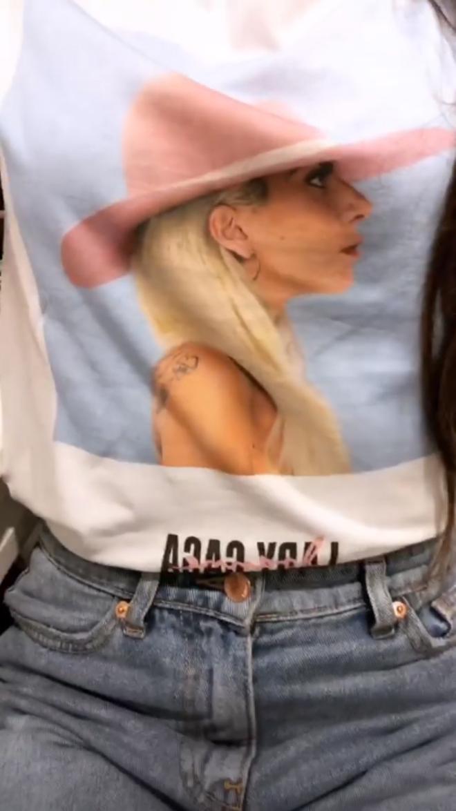 Cristina Pedroche luciendo una camiseta de Lady Gaga