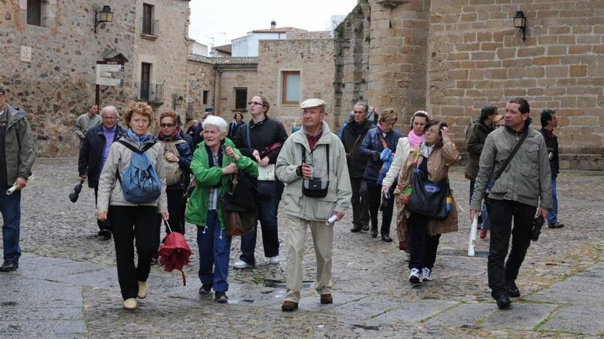 Los turistas gastaron en Cáceres más de 50 millones de euros el año pasado