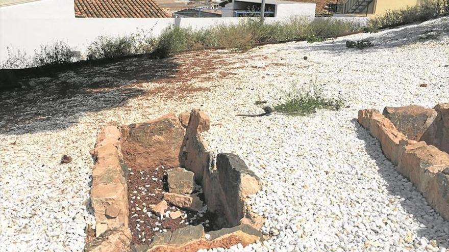 La Vall d’Uixó protegerá la necrópolis romana tras sufrir un acto vandálico
