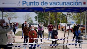 Madrid començarà a vacunar el grup de 56 a 59 anys a mitjans de maig