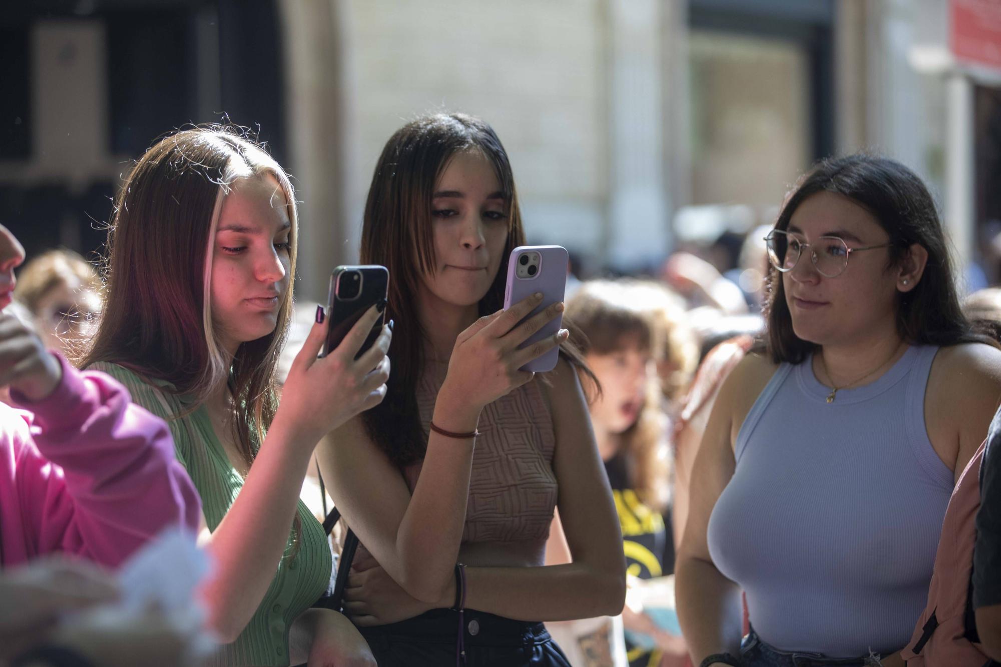 La literatura juvenil «avala el futuro del libro en papel»