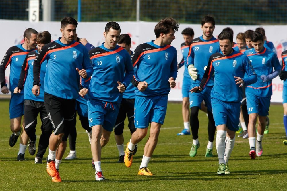 Entrenamiento del Real Oviedo en el Requexón