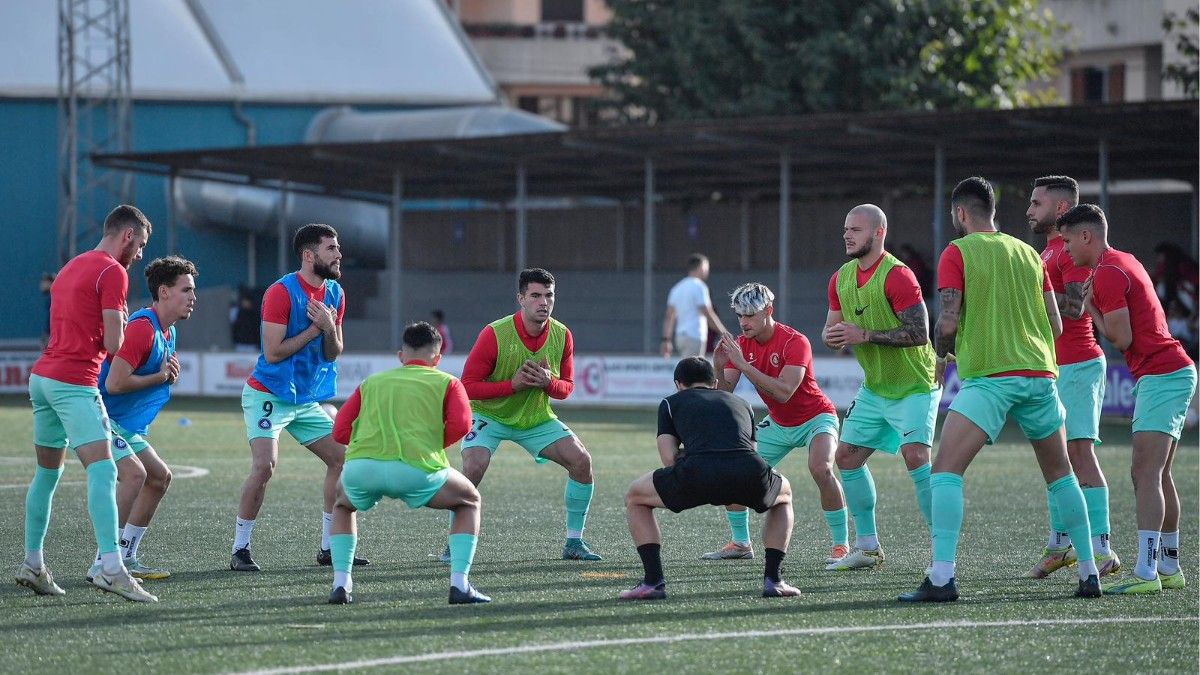 La plantilla del Andorra, durante un entrenamiento