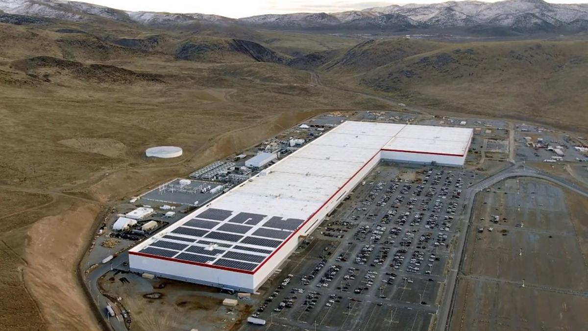 Tesla reduce su plantilla al 75% en una de sus fábricas por el coronavirus