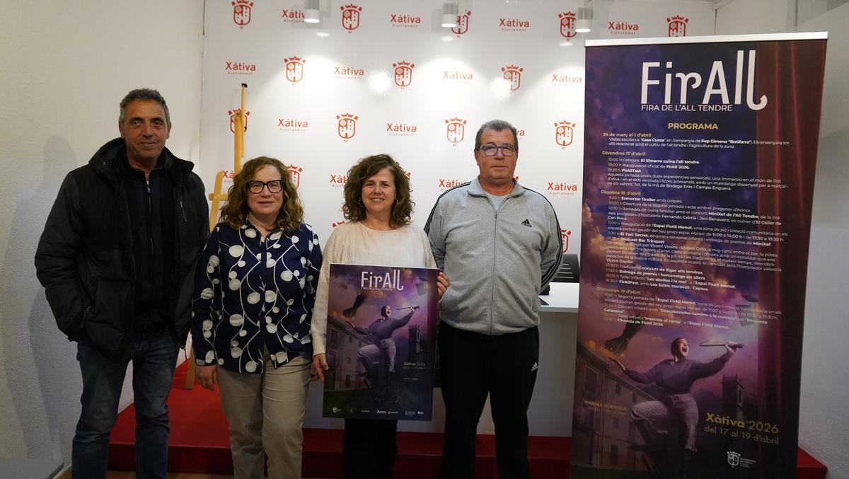 Pep Gimeno 'Botifarra', Susanna Gomar, Amor Amorós y el representante de los productores de ajos de Xàtiva.