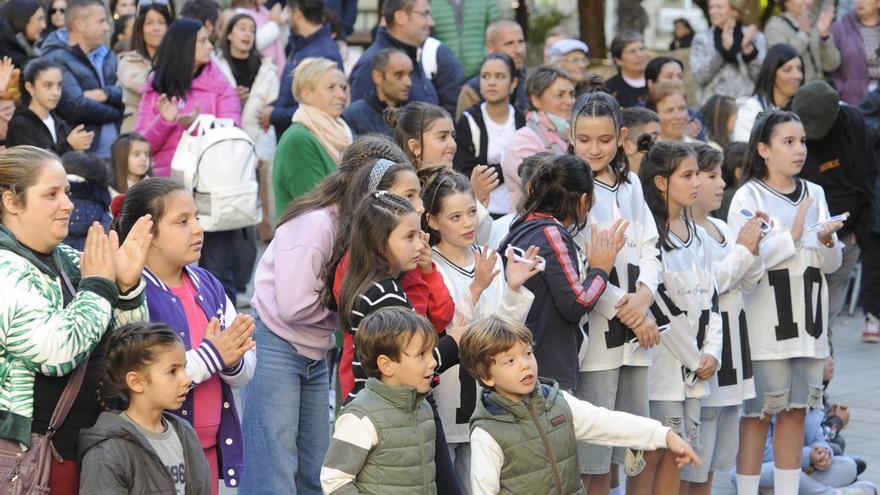 Público en una actividad de las fiestas patronales de Lalín.