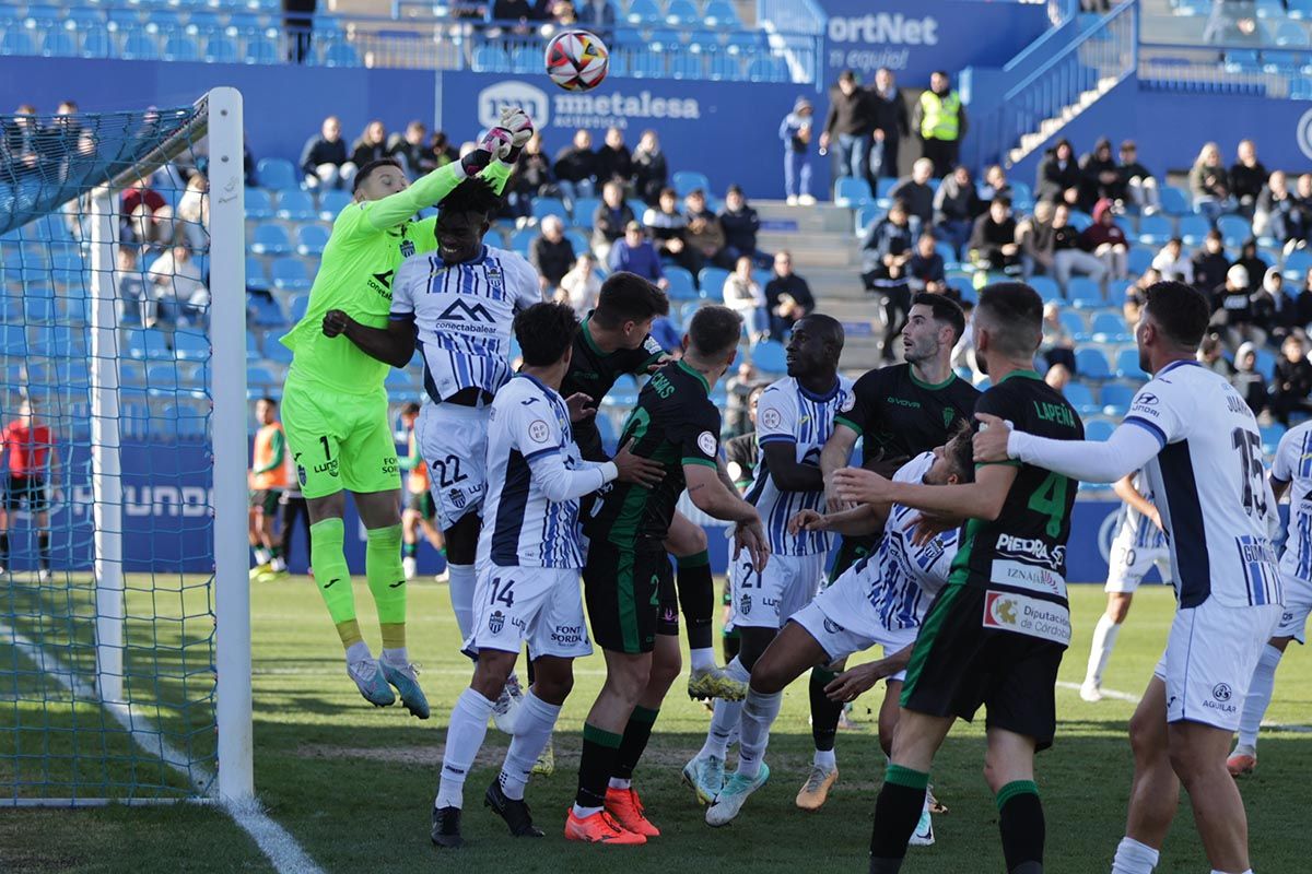 Atlético Baleares-Córdoba CF:  el partido en imágenes