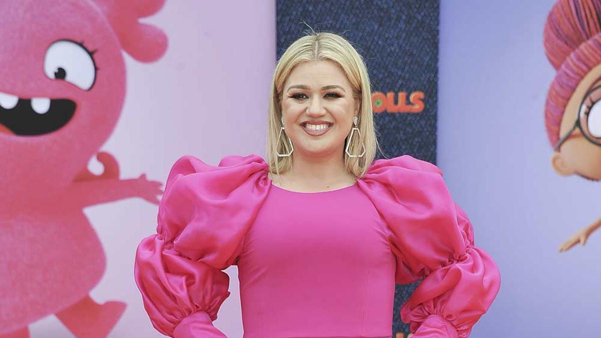 Kelly Clarkson durante la presentación de Trolls