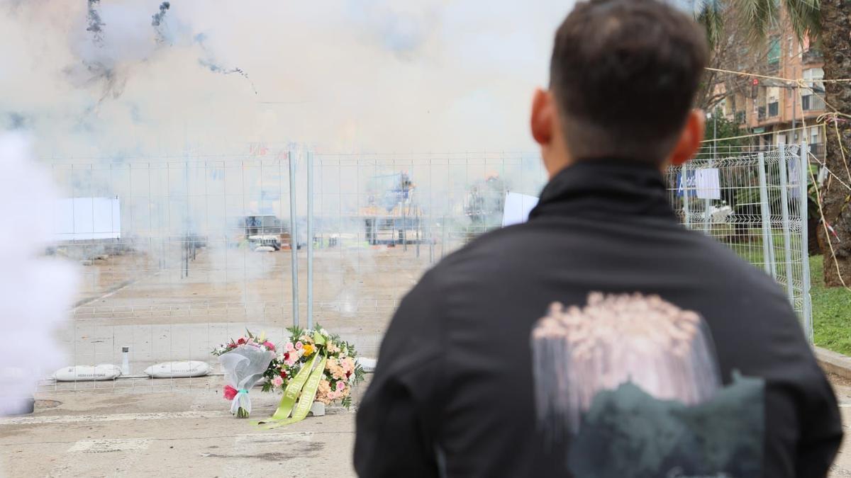 La primera mascletà de Hermanos Sirvent tras el fallecimiento de Pedro Luis Sirvent, completa