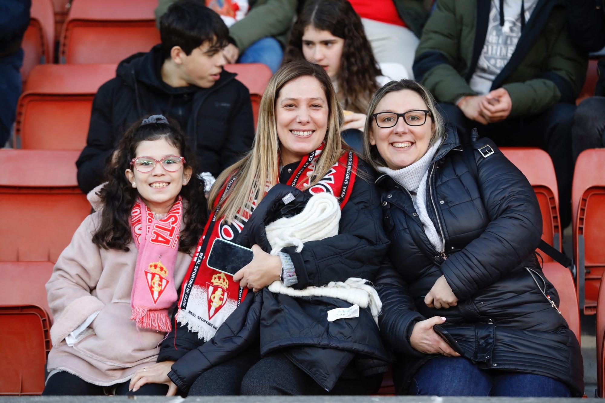 En imágenes: Así fue el Sporting-Huesca en El Molinón