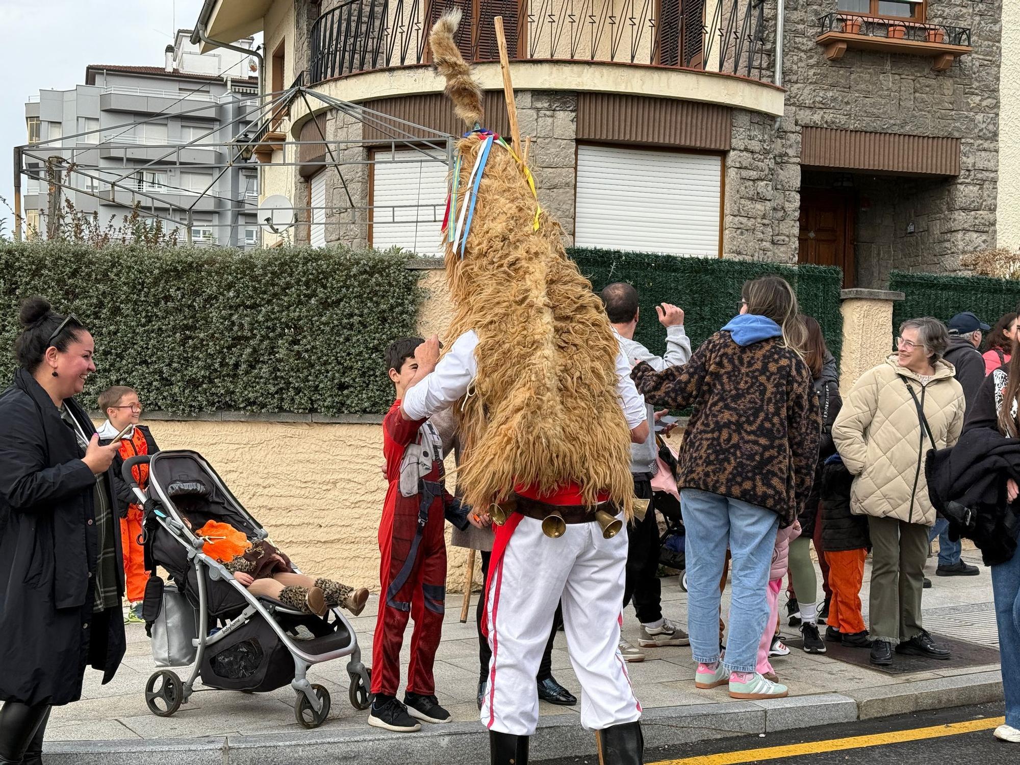 Así se vivió el desfile de carnaval de Pola de Siero