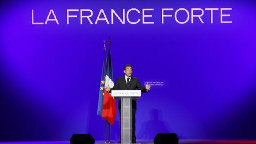 Sarkozy elogia la &quot;eficacia y el coraje&quot; de la policía francesa