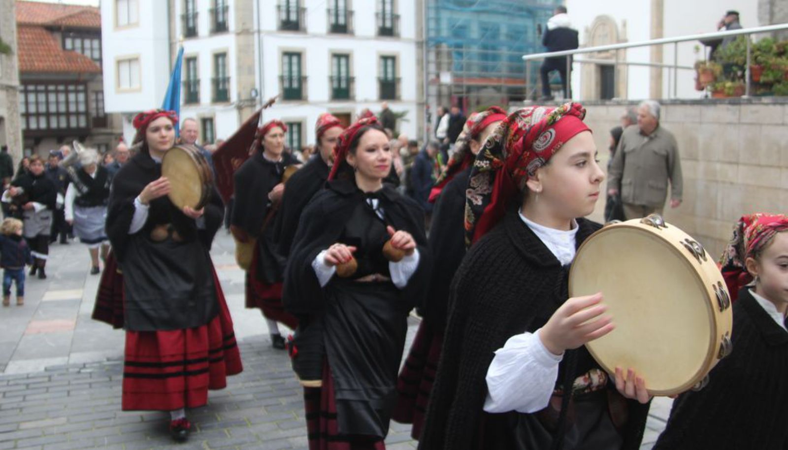 EN IMÁGENES: Así fue la multitudinaria procesión del Socorro en Luanco