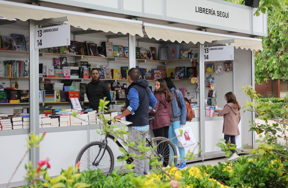 Un paseo por la 52ª Fira del Llibre de València