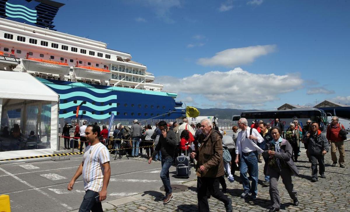 Atlantic Vigo Cruise logra con gran despliegue de medios la gestión fluida de 1.200 cruceristas.