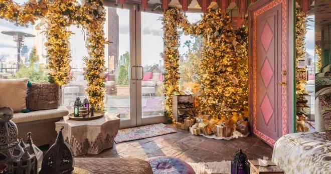 Mariah Carey decora su salón marroquí de Navidad en su casa de Nueva York