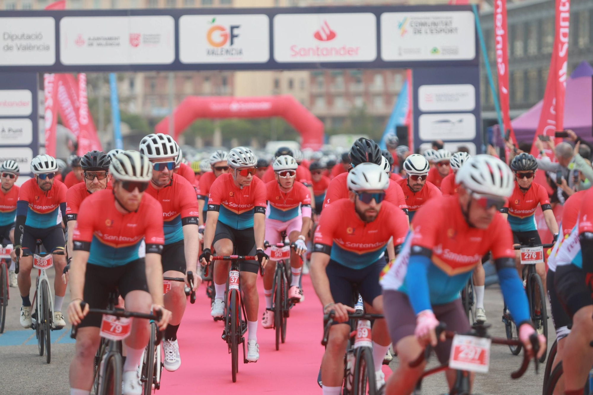 Búscate en el Gran Fondo por València 2025