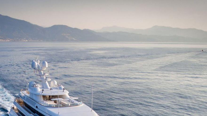 El ‘Drizzle’ ya se encuentra a la venta. | // WORTH AVENUE YACHTS