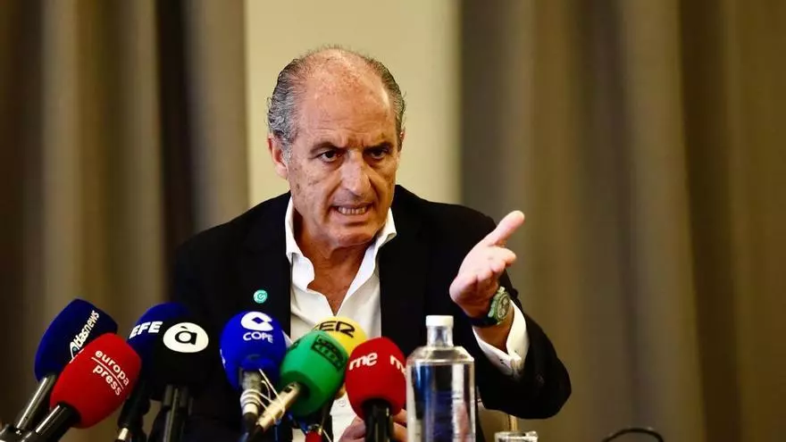 Camps vuelve a presentar un estudio demoscópico en el que se compara con Llorca y Catalá