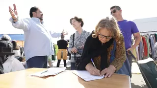 Mateos desiste y retira la votación del traslado del mercadillo de Cáceres
