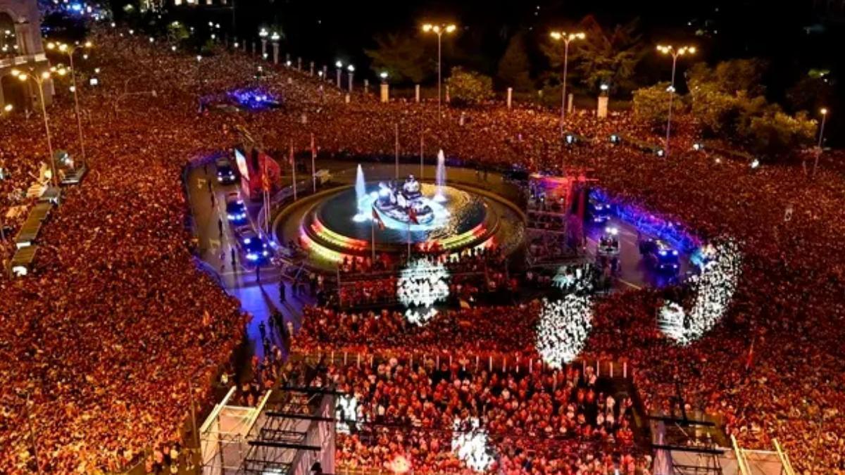 La afición española tiene ganas de celebrar el segundo Mundial