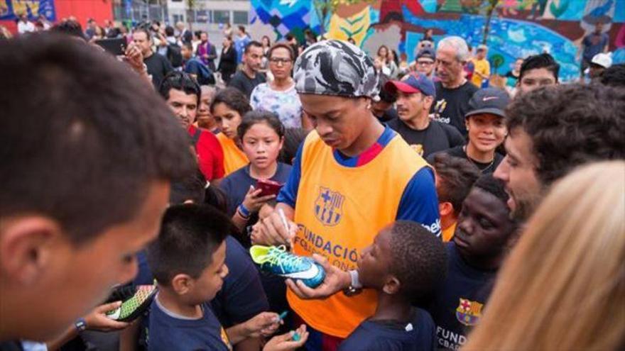 Ronaldinho, nuevo embajador del Barça