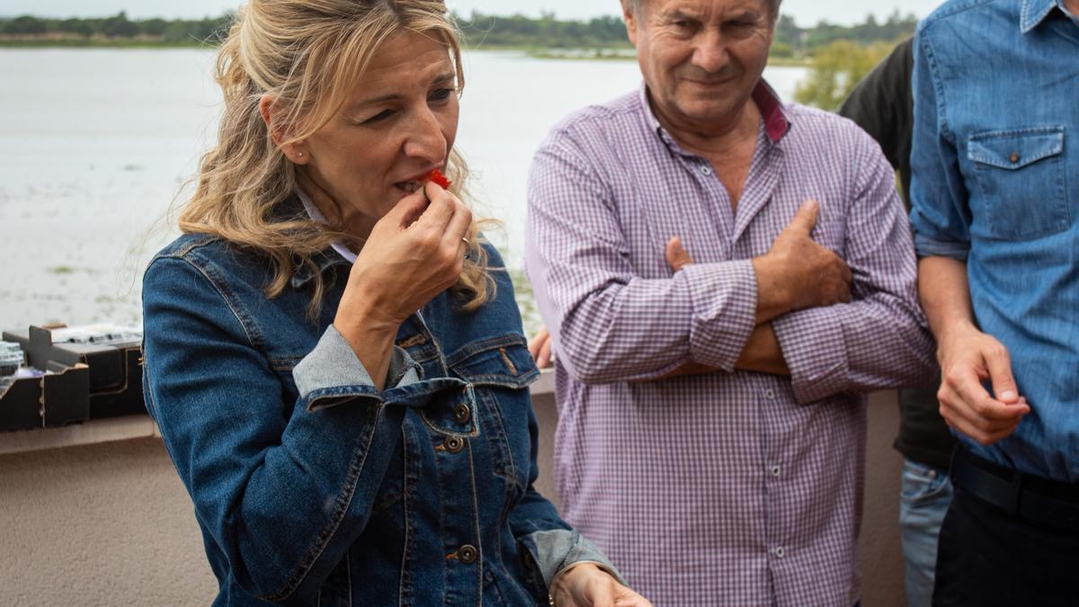 Yolanda Díaz visita el Parque de Doñana y se reúne con ecologistas y agricultores