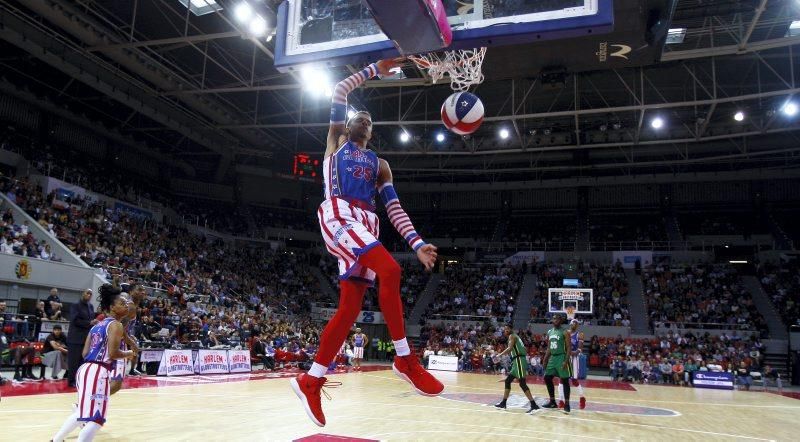 La exhibición de los Globetrotters cautivó al pabellón Príncipe Felipe