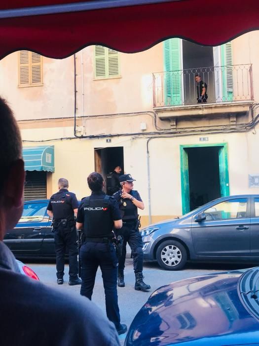 Capturan a un hombre armado que se atrincheró en una casa "okupada" de Palma